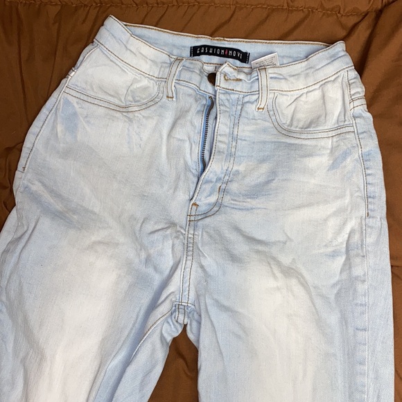 Fashion Nova Jeans High Waisted - Picture 2 of 4